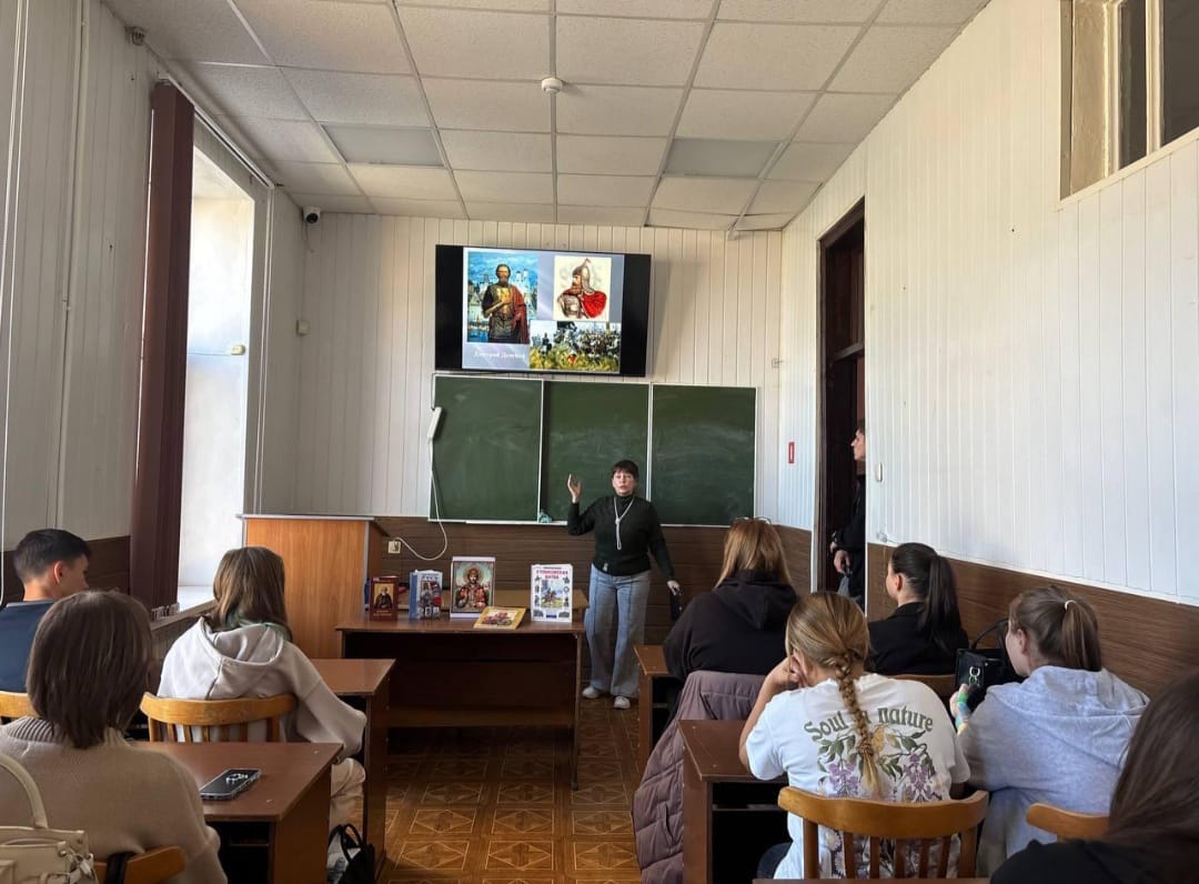 "Великий сын Отечества - Дмитрий Донской": к 645- лет Куликовская битва, 675 -лет со дня рождения Дмитрия Донского ( час истории) 